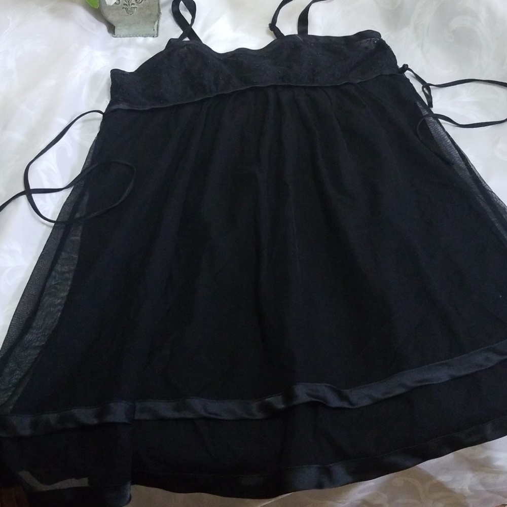 OSCAR DE LA RENTA LINGERIE SIZE M